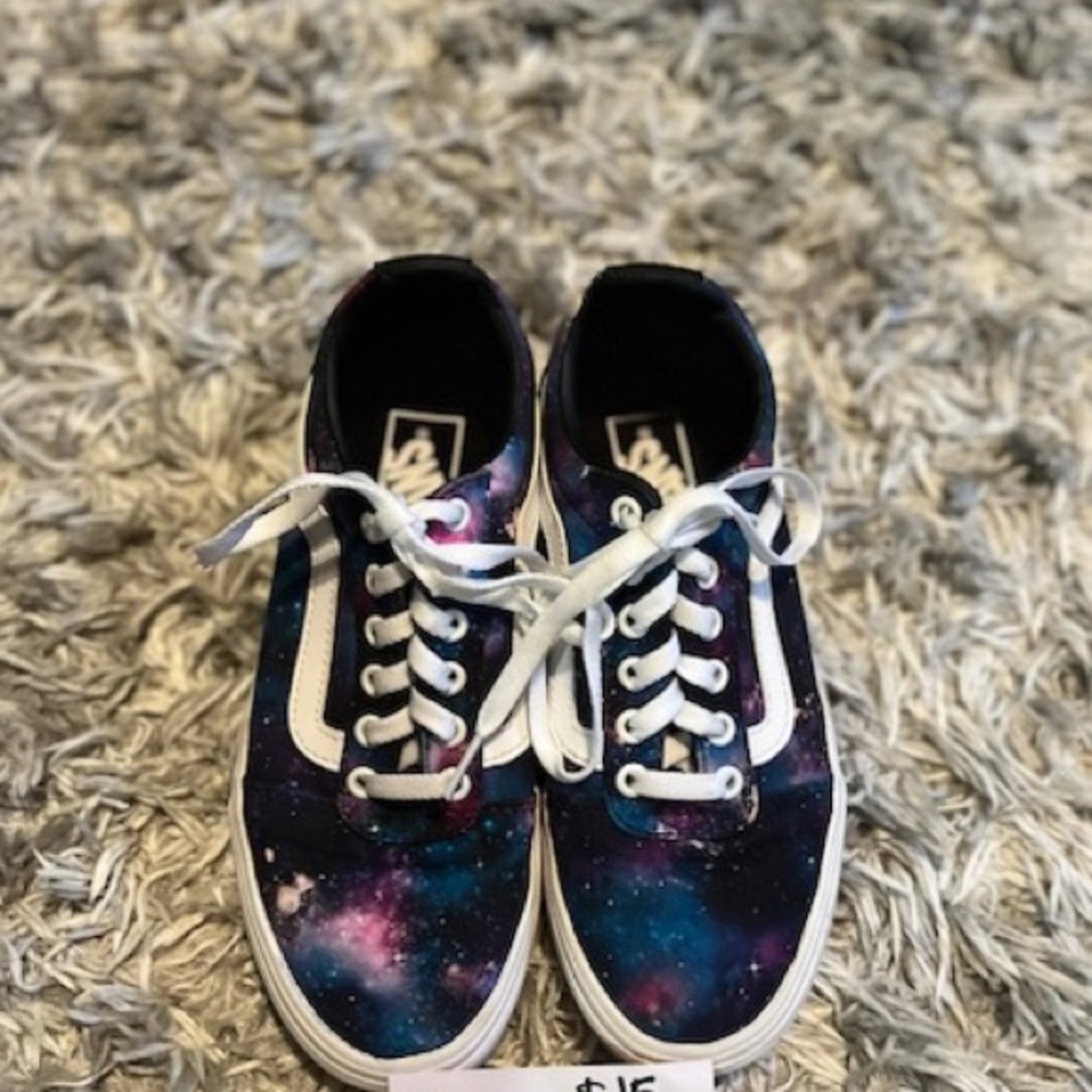 Galaxy Van shoes size 7 in women’s